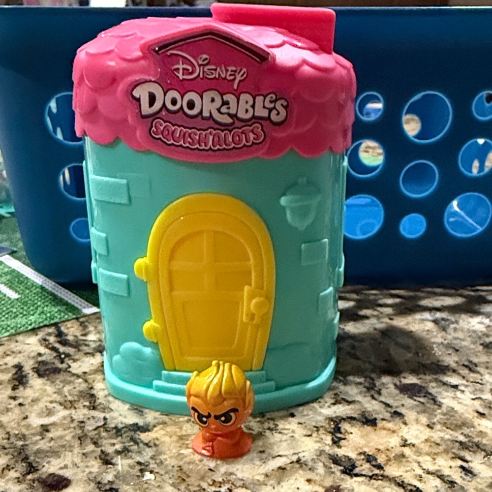 Disney Doorables Squish'alot